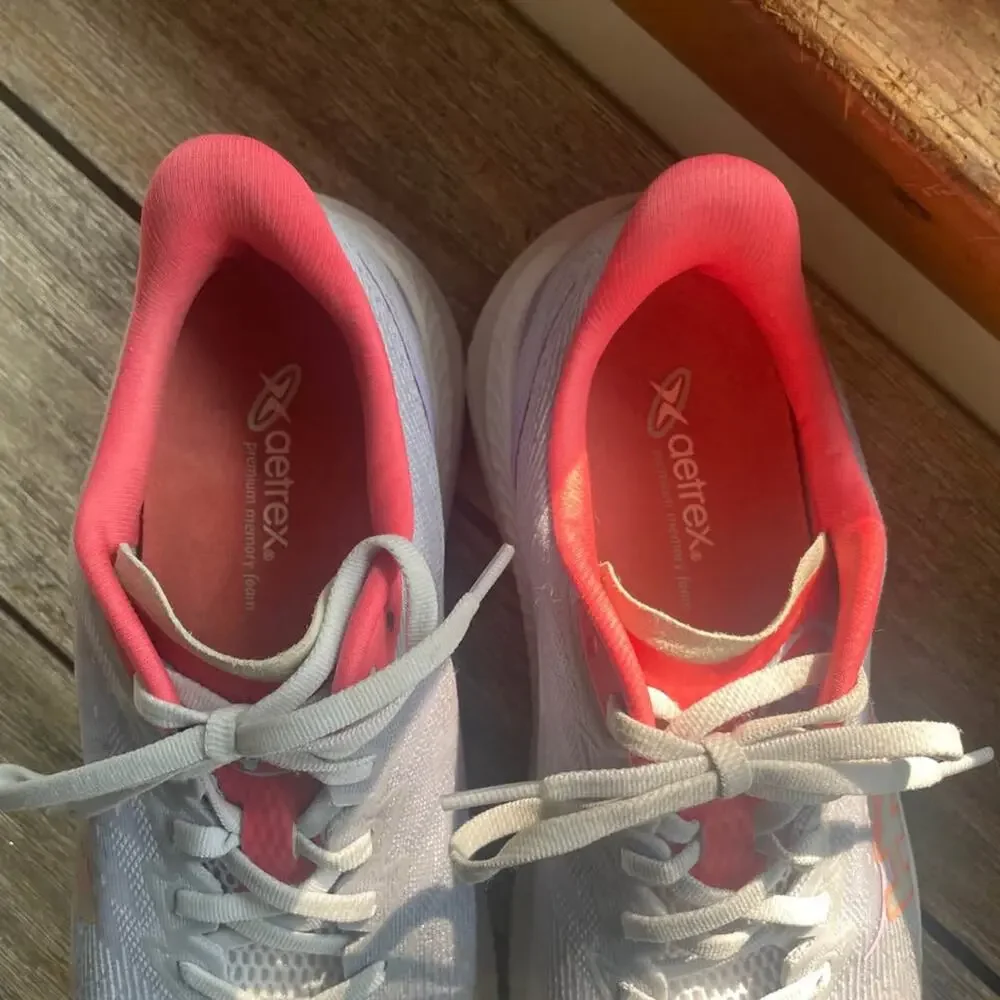 Hoka One One lightweight hoka